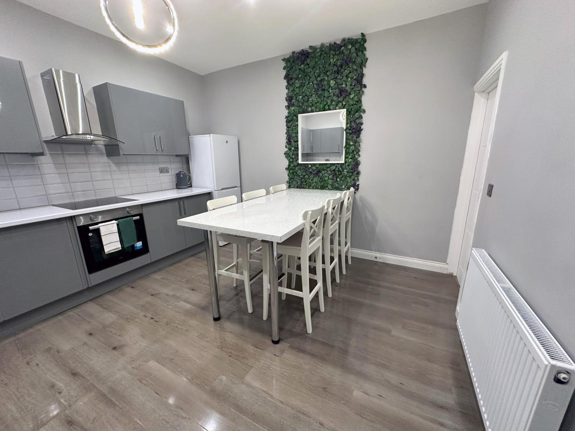 Modernised 4 Bedroom House Close To City Centre, Kep Stays Leeds  Exteriör bild